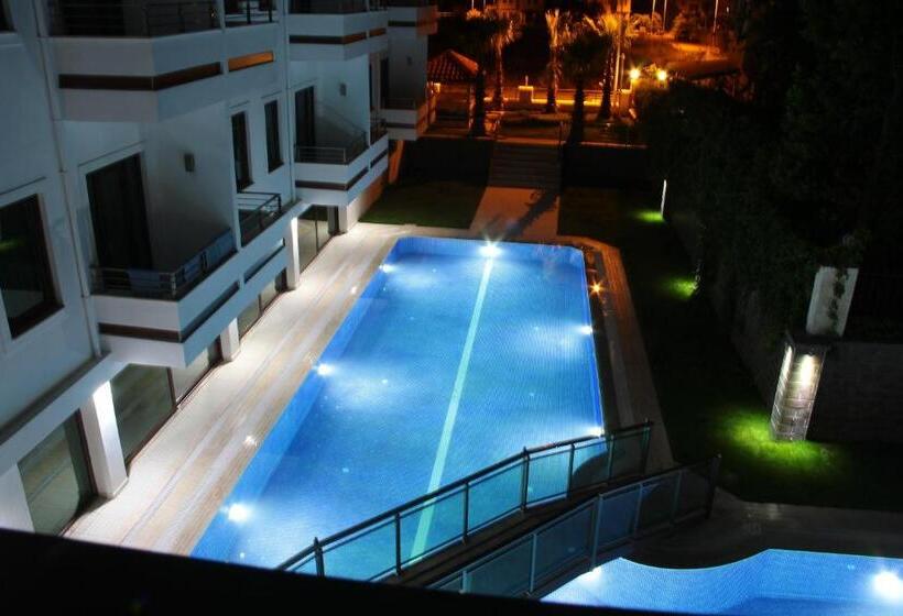 فندق Malahit Exclusive City