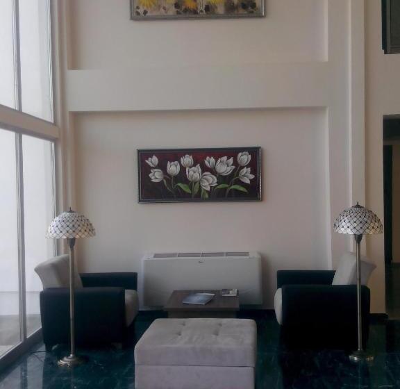 فندق Malahit Exclusive City