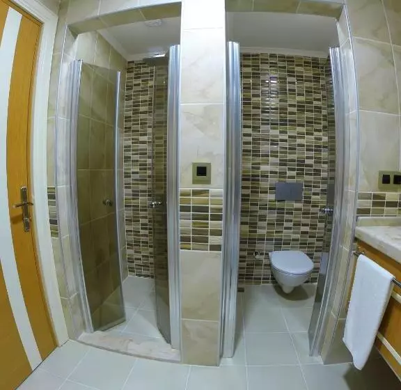 هتل Malahit Exclusive City