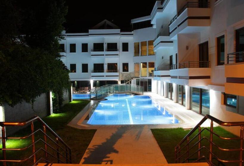 فندق Malahit Exclusive City