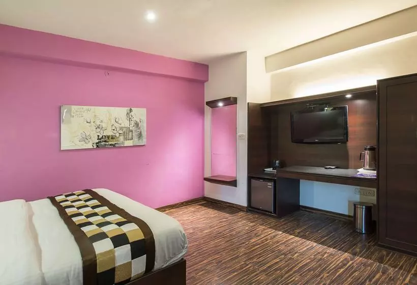 هتل Meenakshi Near Railway Station Jaipur