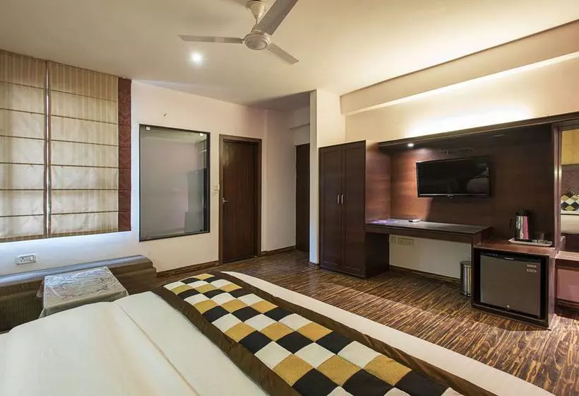 هتل Meenakshi Near Railway Station Jaipur