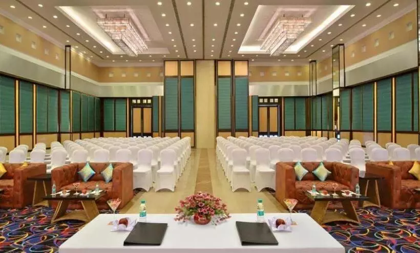 Red Fox By Lemon Tree Hotels, Bhiwadi