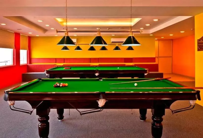 Red Fox By Lemon Tree Hotels, Bhiwadi