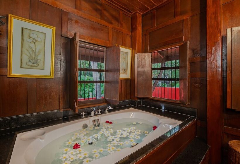 هتل Royal Thai Villas Phuket