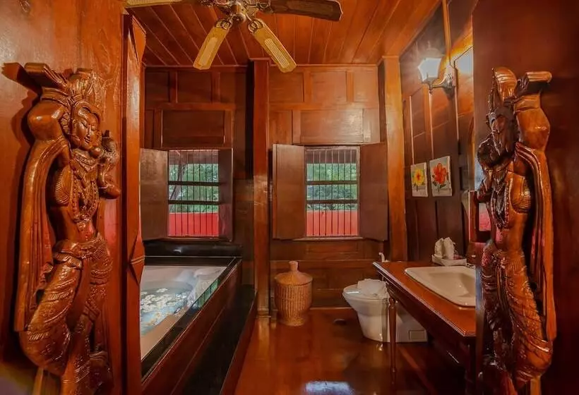 酒店 Royal Thai Villas Phuket