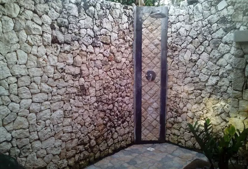 هتل Sunset Cave Villas Lembongan