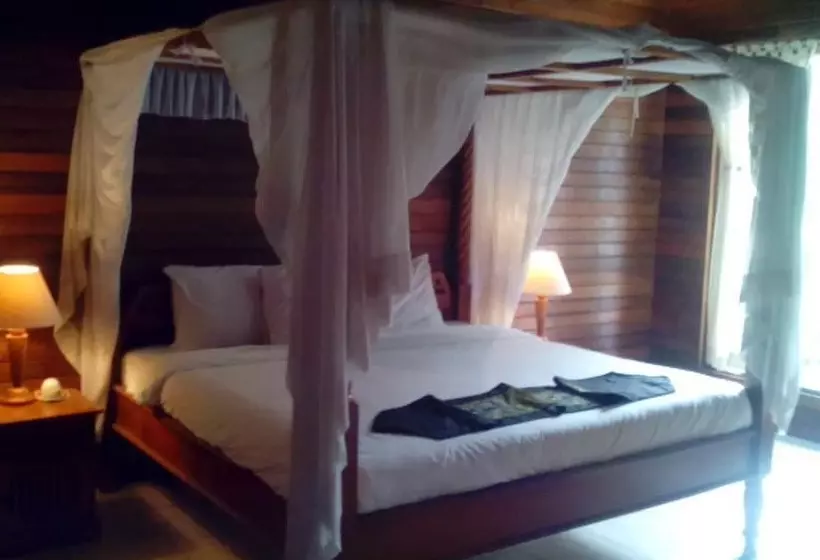 هتل Sunset Cave Villas Lembongan