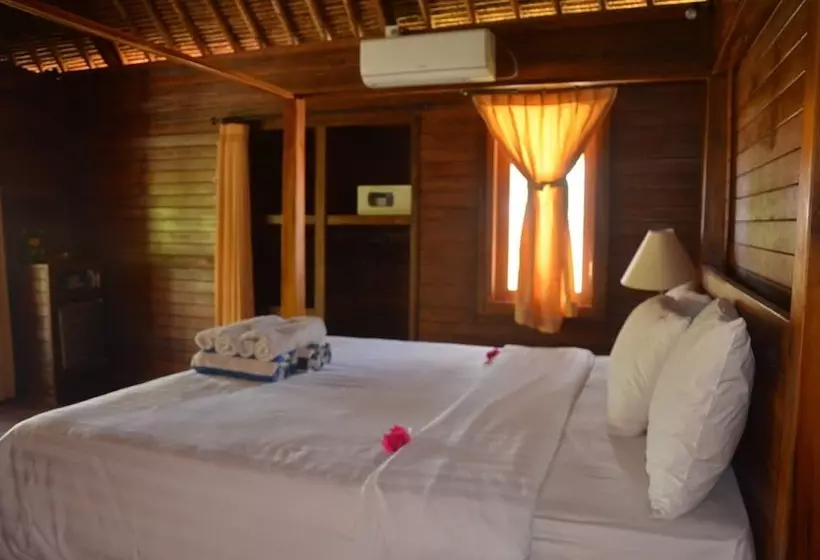 هتل Sunset Cave Villas Lembongan