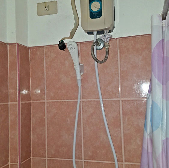 פנסיון Lp  And Resto Bar