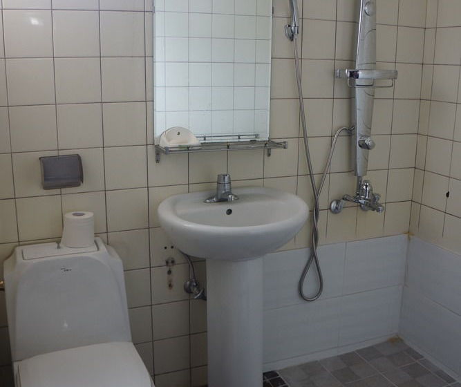 ユースホステル Mnb Guesthouse