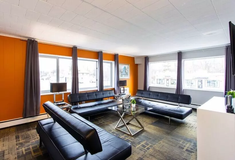 モーテル Royal Oak