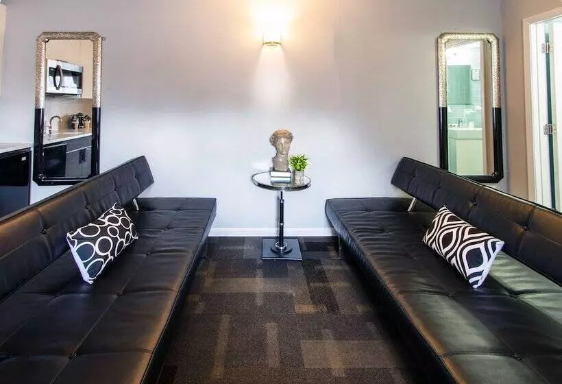 モーテル Royal Oak