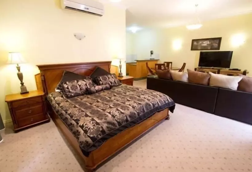 汽车旅馆 Wentworth Grande Resort