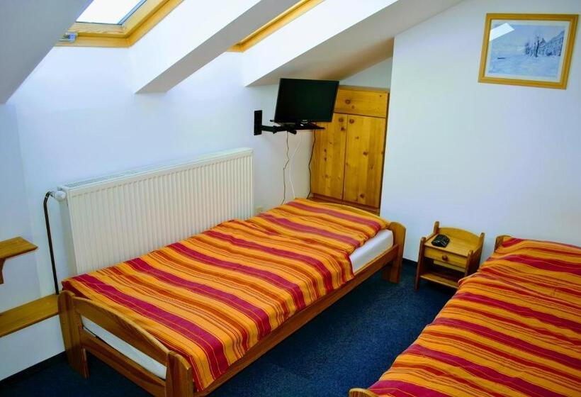 بنسيون Ubytovanie Zencuch