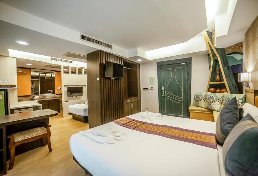 Phi Phi Nice Beach Hotel Hip