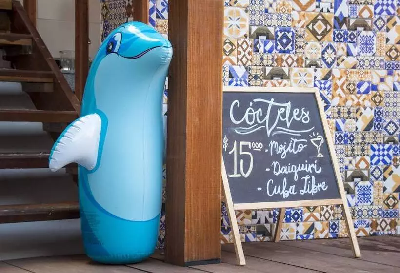 Casa Del Puerto Hostel & Suites