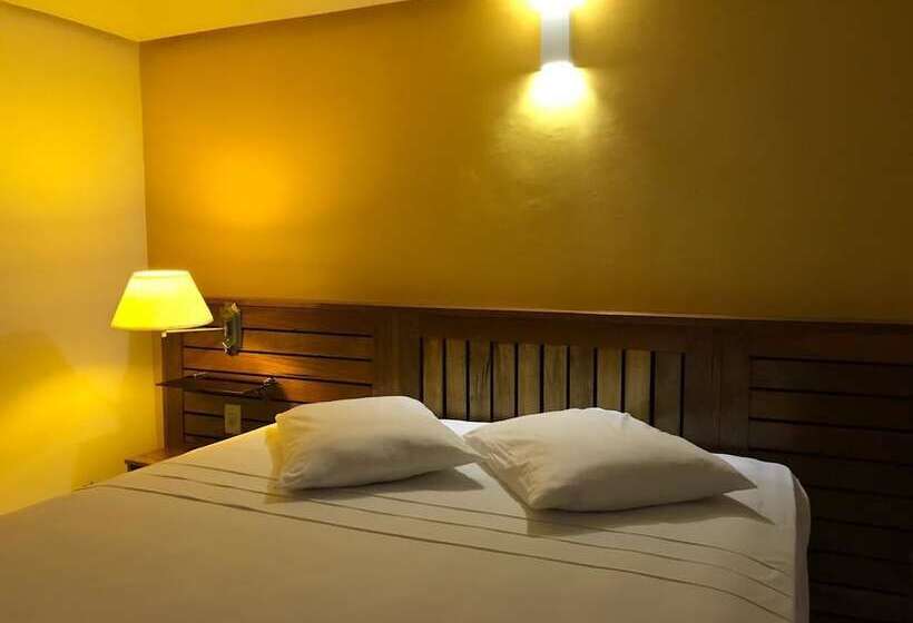 Cleia Hotel Cirino