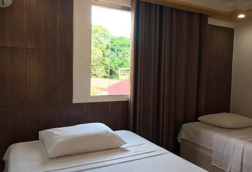 Cleia Hotel Cirino