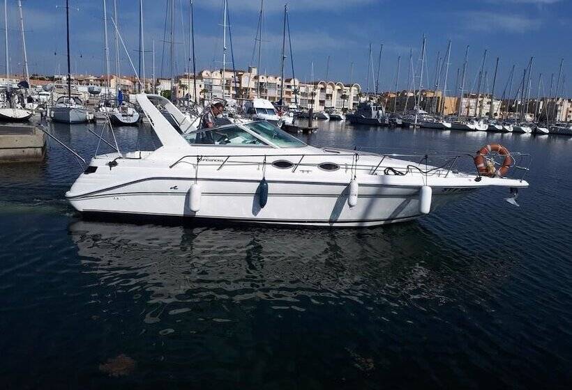 هتل Boat Vedette Arlequin