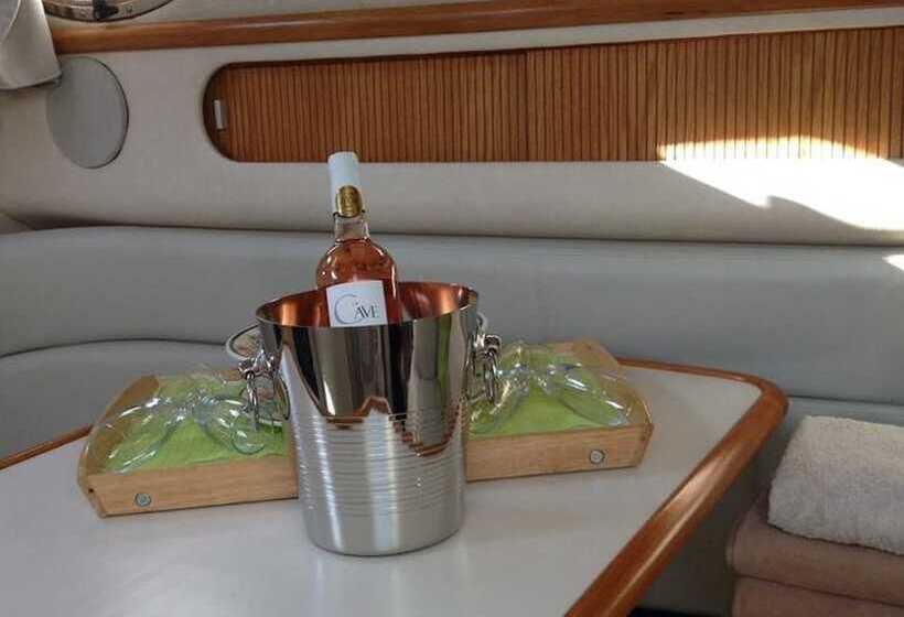 هتل Boat Vedette Arlequin