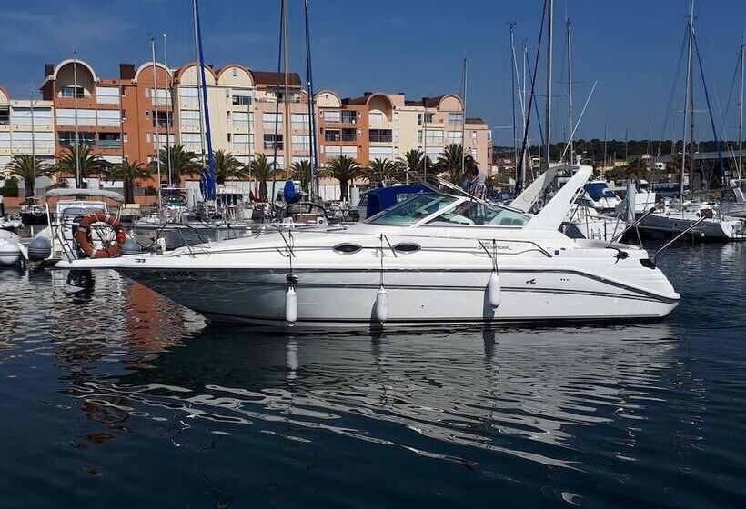 هتل Boat Vedette Arlequin