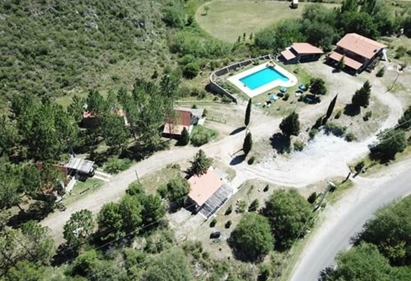 هتل Cabanas Los Arroyitos