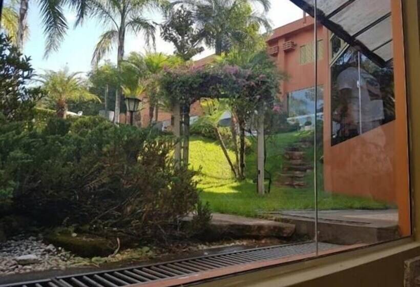 酒店 Calderan Palace