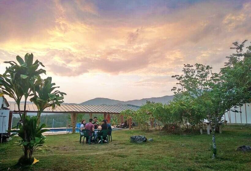 هتل Campestre Uraku