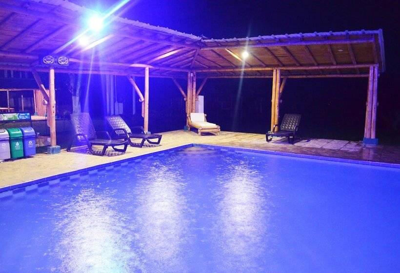 هتل Campestre Uraku