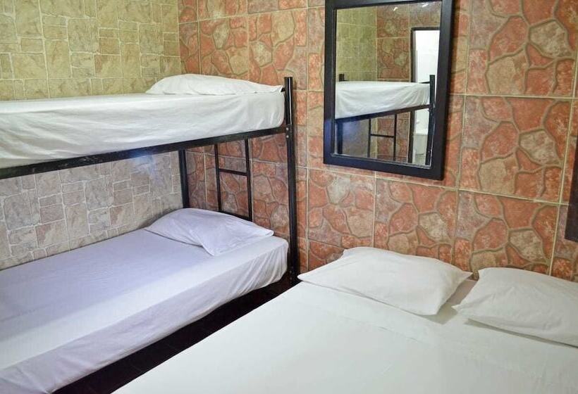 هتل Campestre Uraku