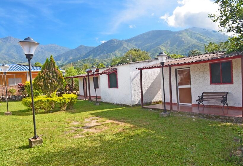 هتل Campestre Uraku