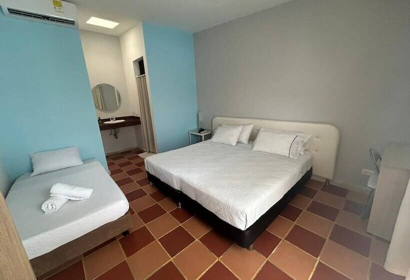 هتل Casa Kalamary Crespo