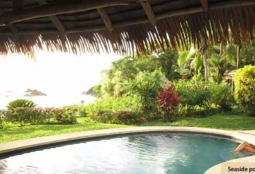 Hotelli Costa Paraiso