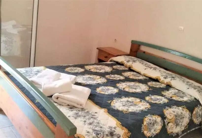Hotel Dirki