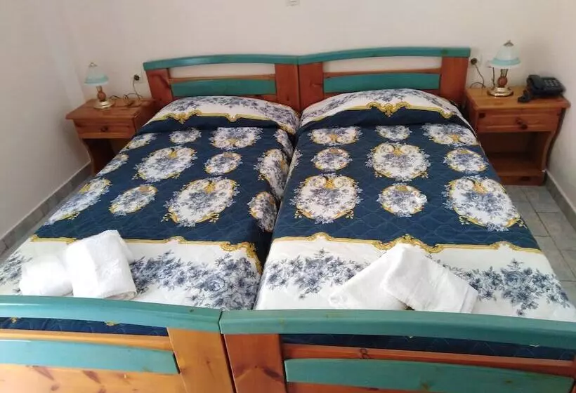 Hotel Dirki