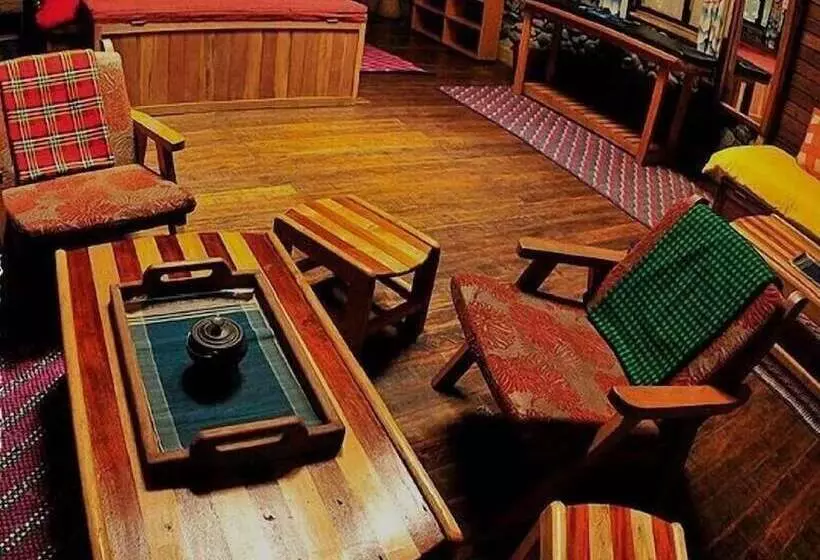 هتل Equator Snow Geo Lodge