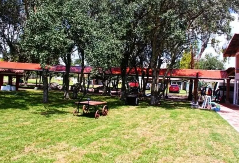 هتل Finca Las Joyas