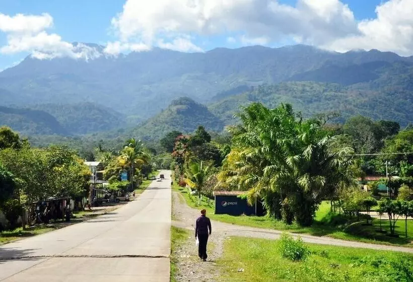 هتل Hospedaje En El Lago