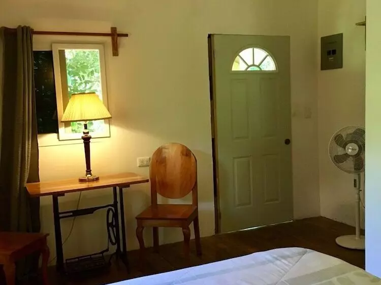 هتل Hospedaje En El Lago