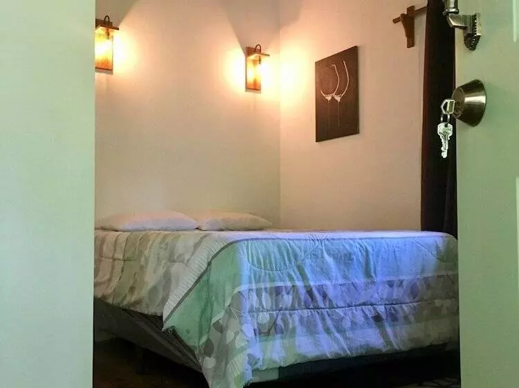 هتل Hospedaje En El Lago