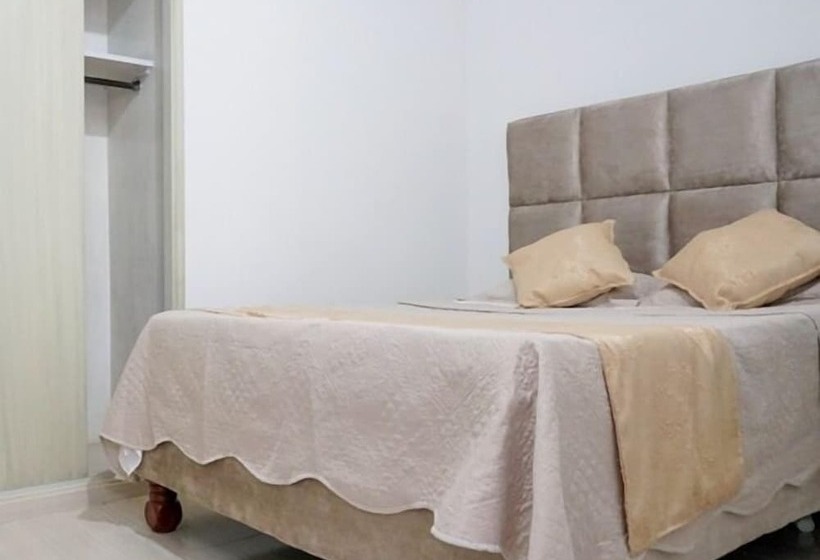 Hôtel Jade Imbanaco