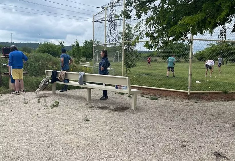 Hotelli Lake Godstone™