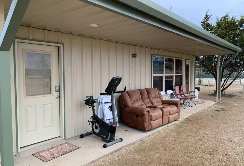 Hotelli Lake Godstone™