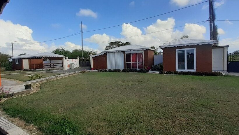 هتل Locations Plus