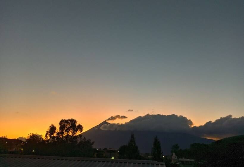 هتل Santa Valentina