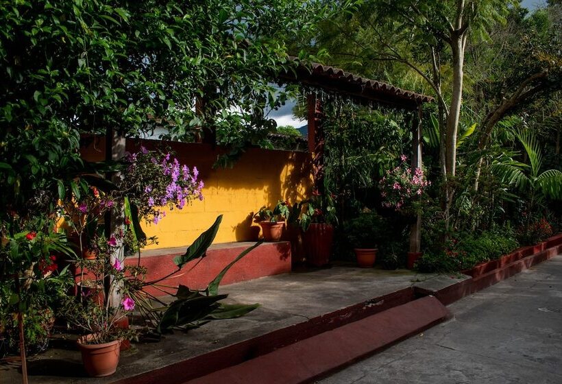 هتل Santa Valentina