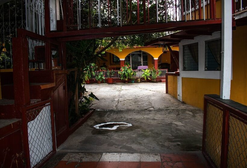 هتل Santa Valentina