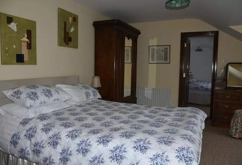 Hotelli White Hill Country House