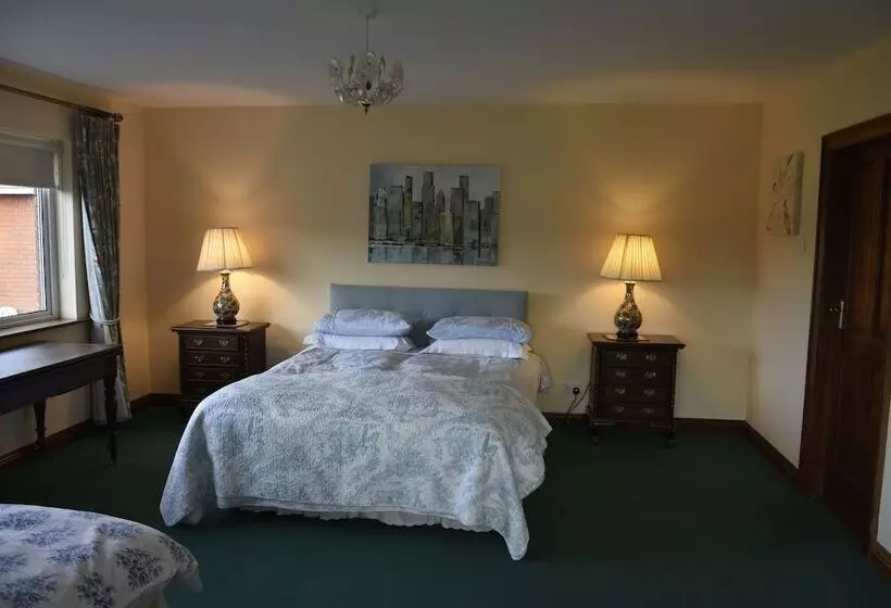 Hotelli White Hill Country House